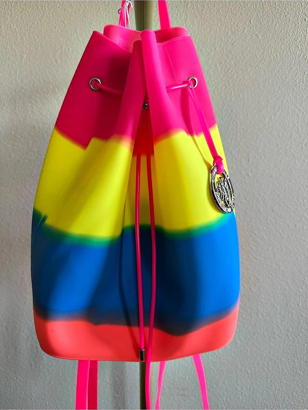 American Jewel Yummy Gummy Silicone Bucket Backpack
